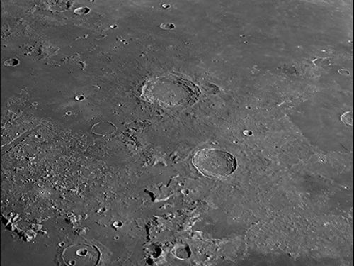 Luna: Aristoteles e Eudoxus